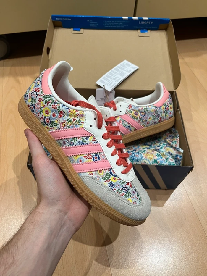 Baskets Adidas Samba taille 41