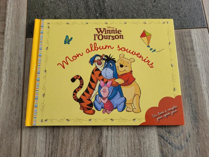 Album souvenir bébé