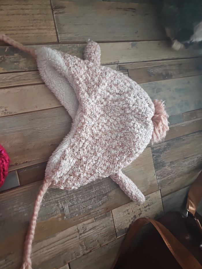 Lot de 2 bonnets fille plus moufle et echarpe - photo numéro 5