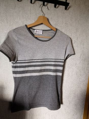 tee-shirt gris