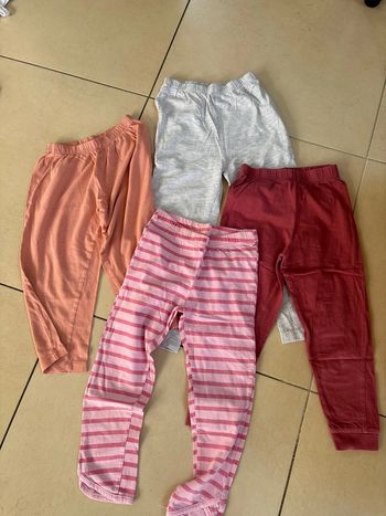 Lot de 4 pantalons souples 4 ans
