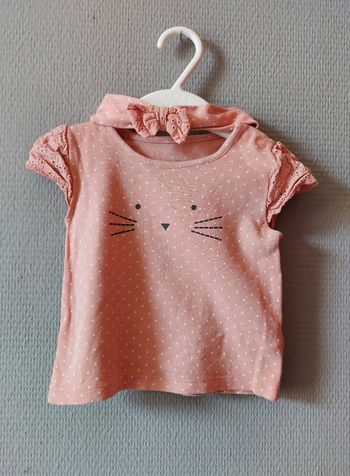 T-shirt rose avec bandeau