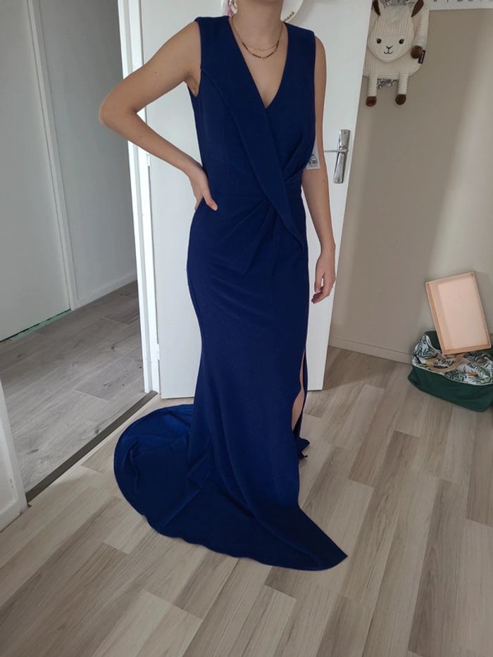 Robe de soirée fendue bleu électrique paillettes manche courte col V T44 neuve avec étiquette Inset
