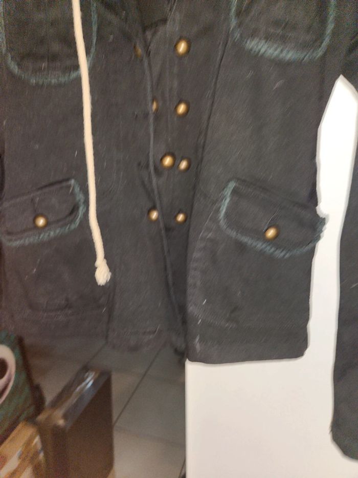 Veste avec capuche - photo numéro 3