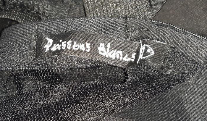 Ensemble Tee-shirt et jupe femme Taille 50 et 52 Poissons blancs - photo numéro 4