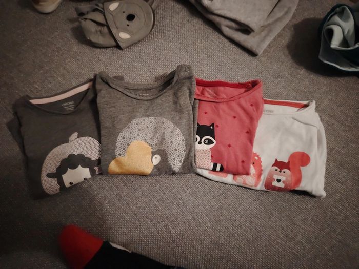 Lot t-shirts obaibi 12 /18 mois