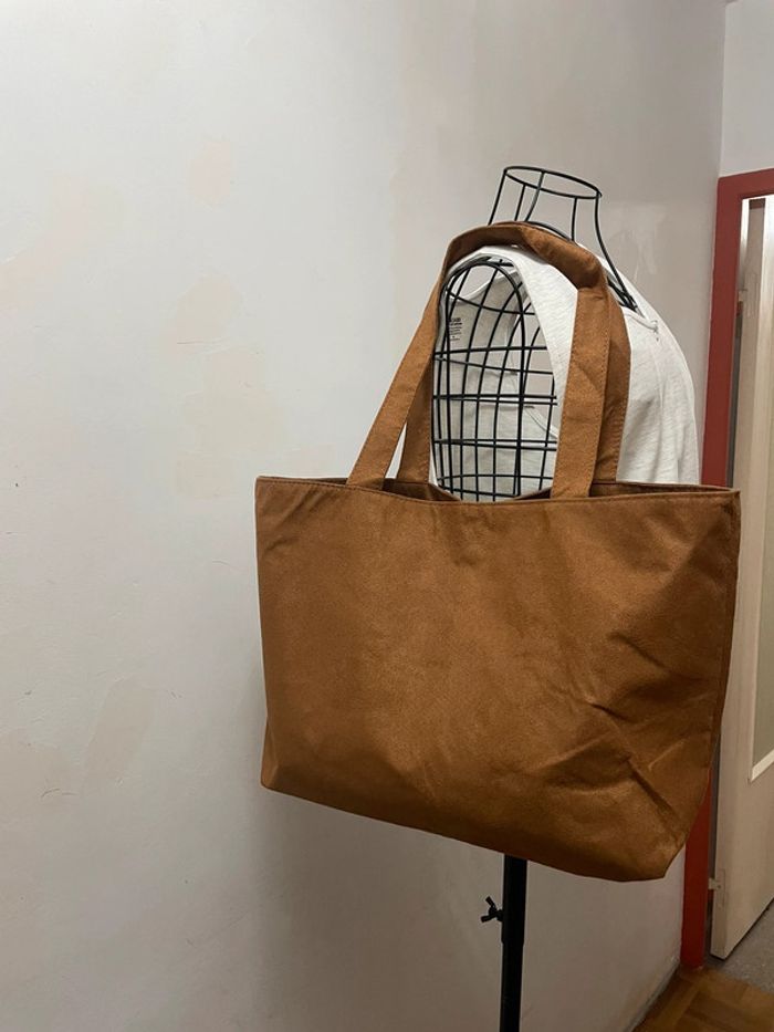 Sac fourre-tout duveteux