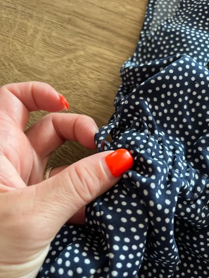 Robe ou tunique cintré - photo numéro 4