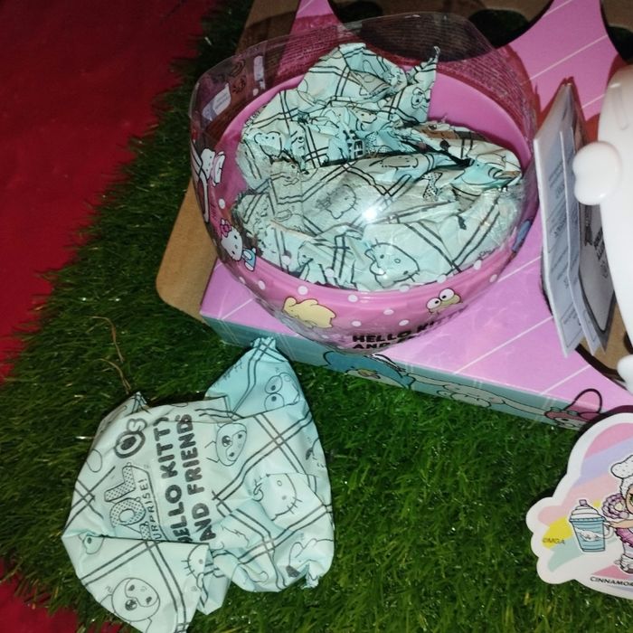 L.o.l surprise cinnamoroll et pochacco collection Hello Kitty and Friends - photo numéro 8