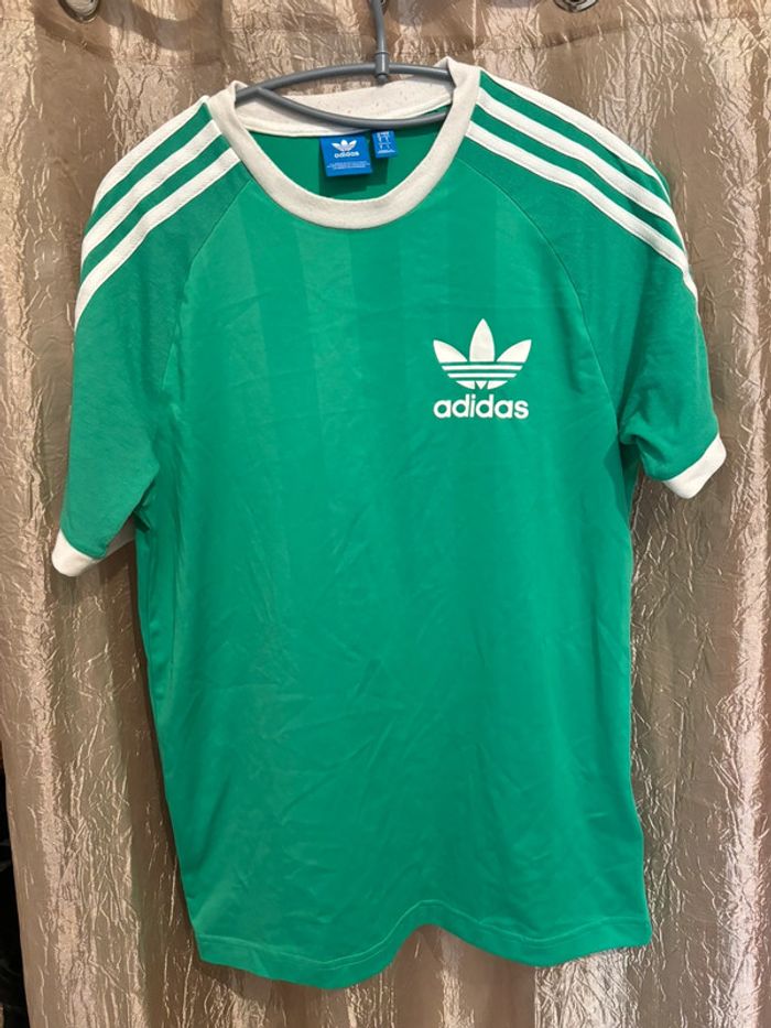 T-shirt Adidas – comme neuf