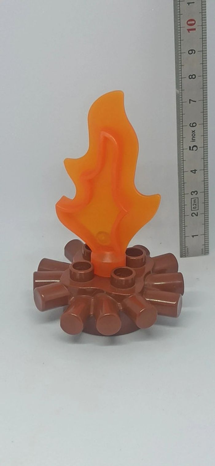 Feu de camp avec flamme et bois lego duplo