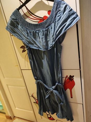 Robe courte bleu jean T.44/46 Kiabi