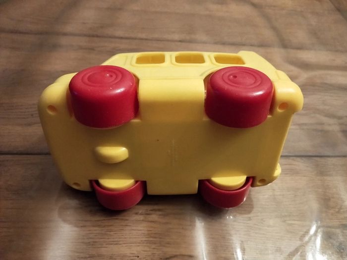 Petit bus Fisher Price - photo numéro 4
