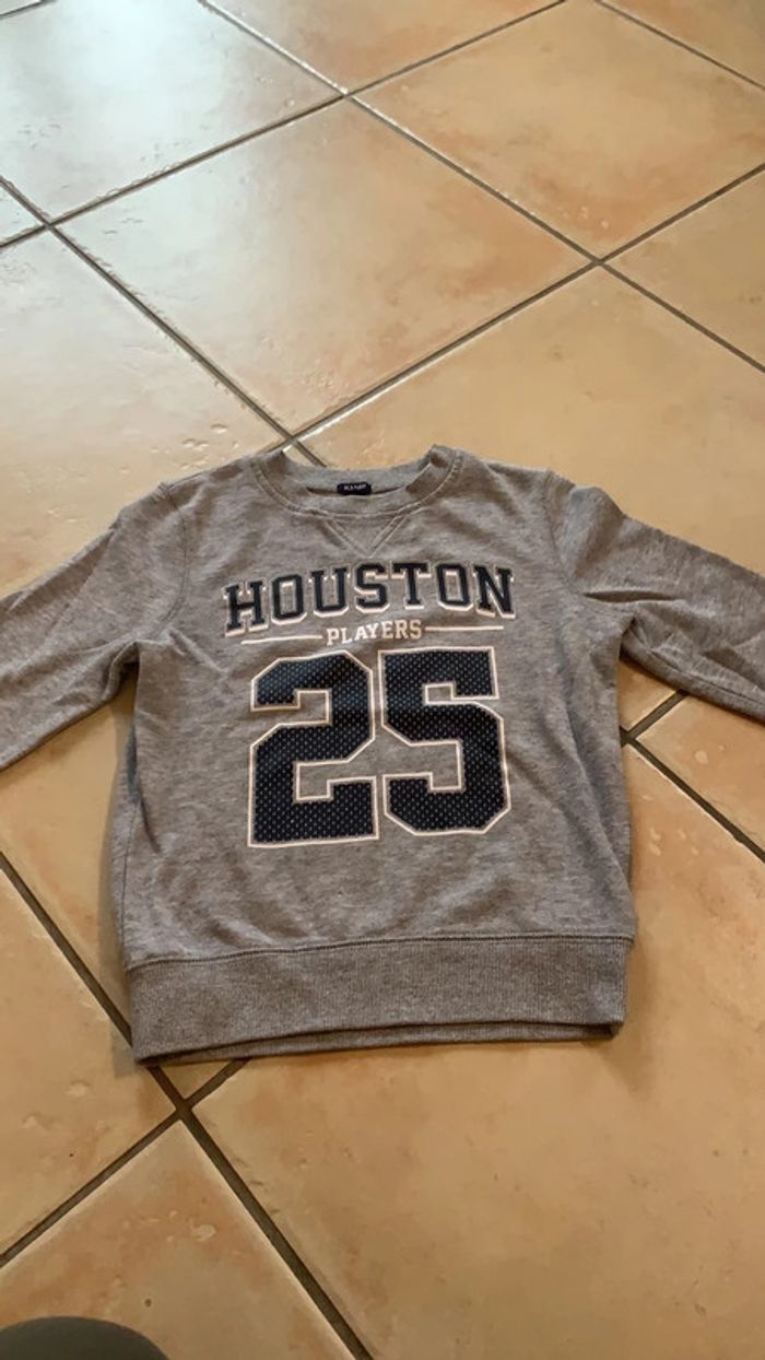 Sweat gris6 ans kiabi