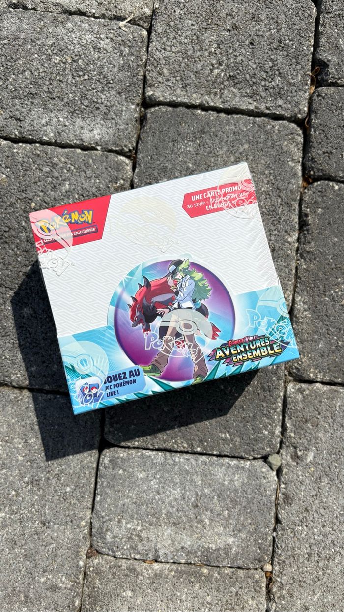Pokémon - Display Aventures Ensemble avec carte promo - EV09