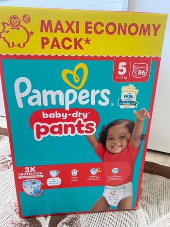 Couches Pampers taille 5
