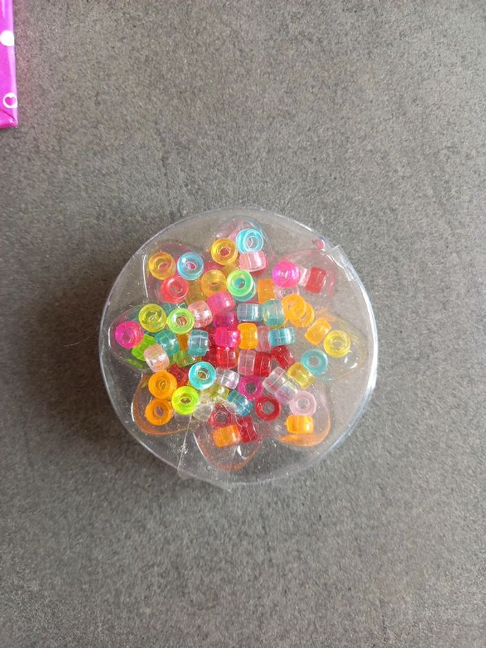 Boîte Hello Kitty et accessoires - photo numéro 9