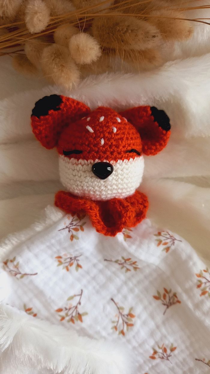 Doudou lange bébé petit renard roux 🦊 tissu petites feuilles - photo numéro 2