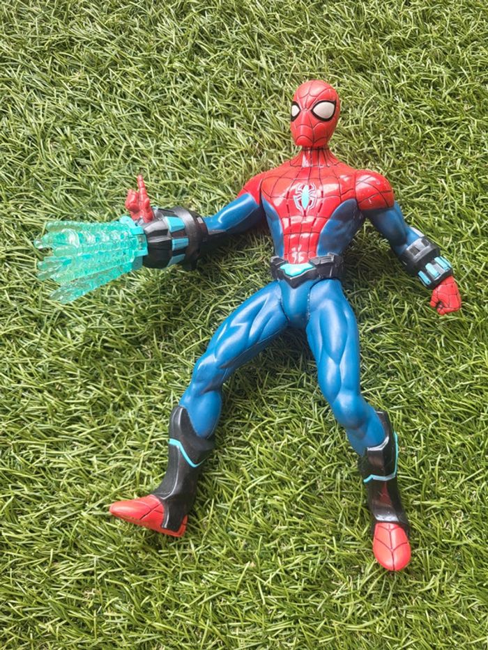 Figurine spiderman