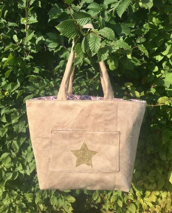 Sac à main neuf – Extérieur suédine – Intérieur coton