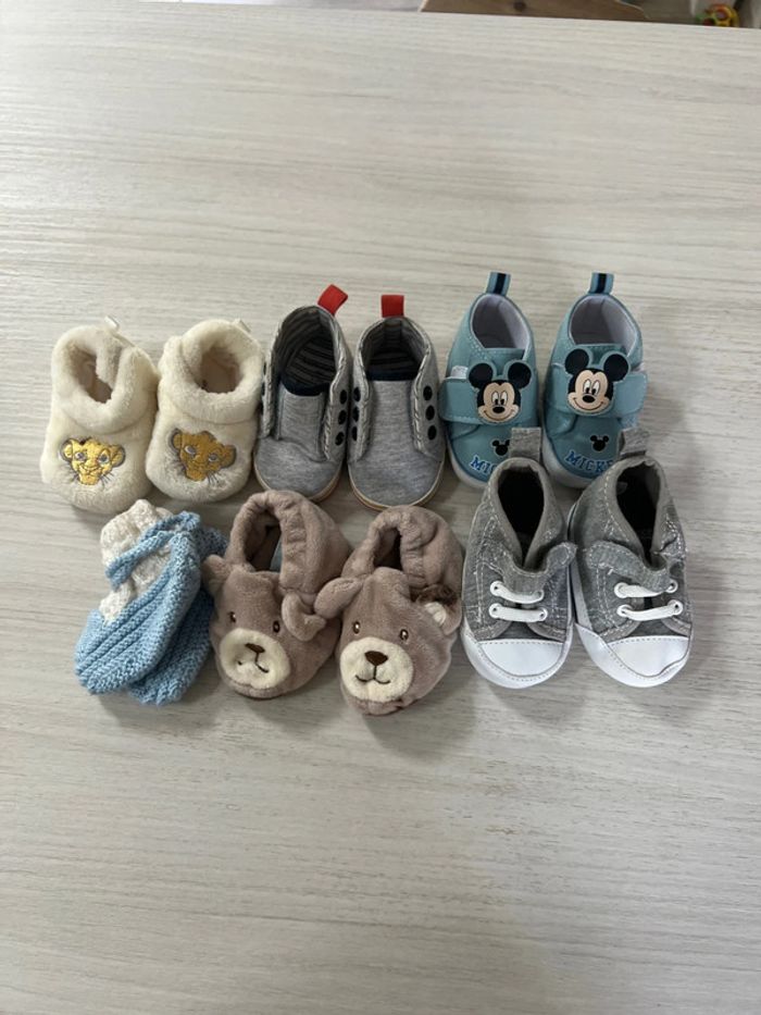Lot 6 paires de chaussons bébé 0/6 mois