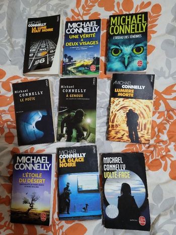 Livres de poche Michael Connelly (2 photos)
