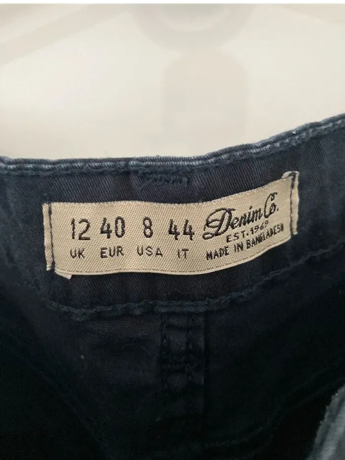 Short bleu foncé - photo numéro 4