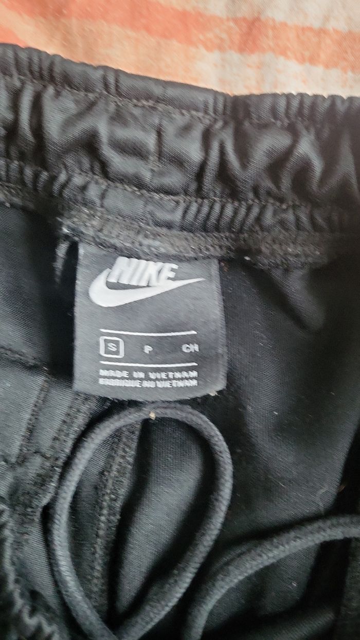 Joggings Nike Swoosh taille S - photo numéro 3