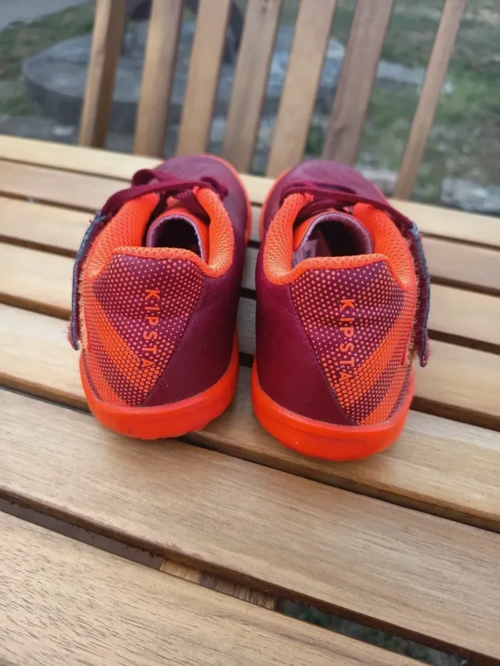 Paire de crampons a scratch de foot kipsta pointure 28 - photo numéro 4