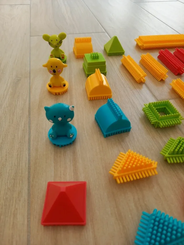 Clipo bloko plus de 100 pièces - photo numéro 4