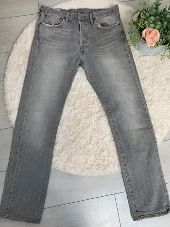 Jean Levi’s gris pour homme