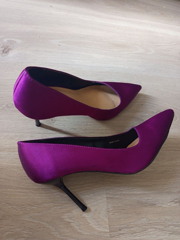 Escarpins violet satiné confortable avec semelles gel avant-pied - photo numéro 4