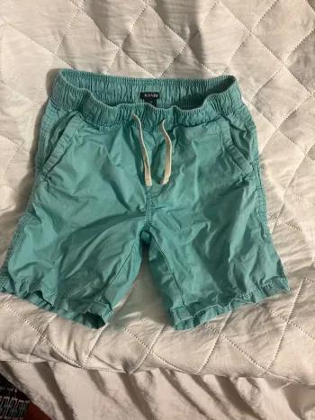 Short taille 4ans marque kiabi
