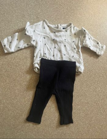 Ensemble pull/legging 6 mois
