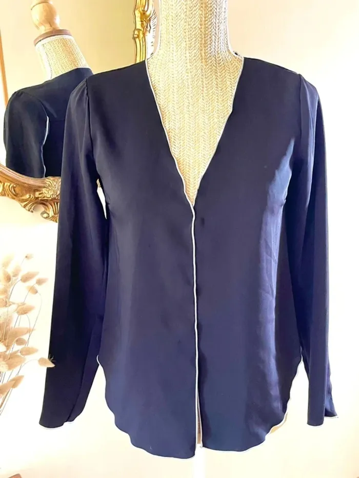 Sublime blouse chemise longue noir à liseré blanc fluide vintage - photo numéro 5