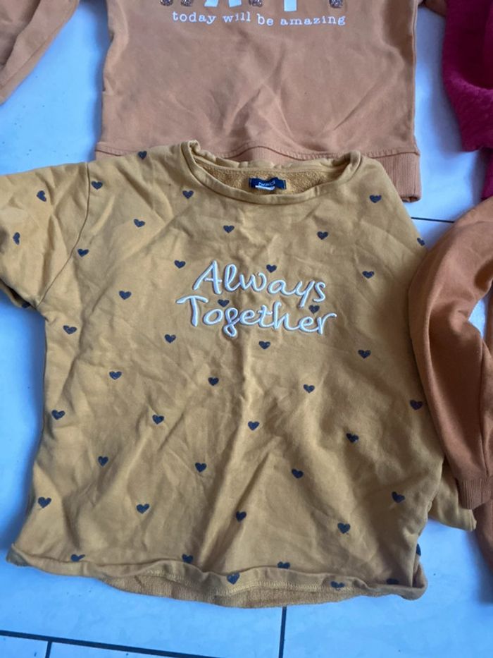 Lot de 4 sweats 8 ans fille - photo numéro 3