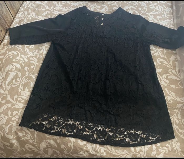 Tunique fantaisie noire avec dos en dentelle - photo numéro 4