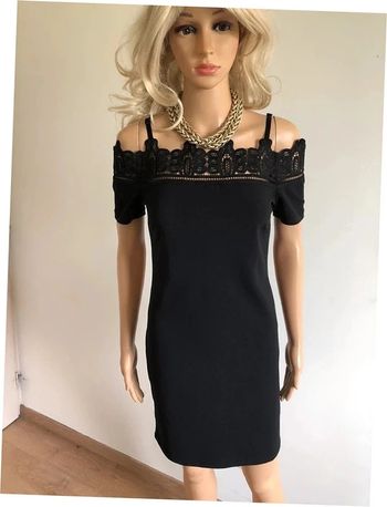 Robe noire à manches courtes avec dentelle JBC taille 34 jamais portée