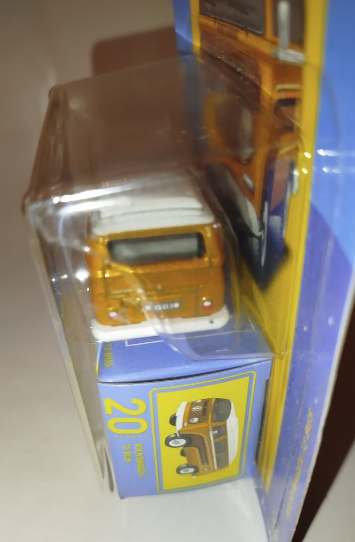 Matchbox Volkswagen T2 Bus (1970) Collectors Series 2023 - photo numéro 9
