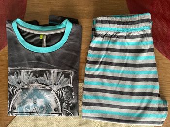 ☆☆ Ensemble pyjama ORCHESTRA Taille 10 ans (140 cm) en TBEG ☆☆