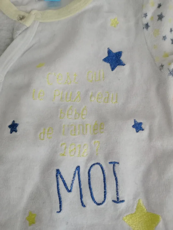 Pyjama 6 mois - photo numéro 2