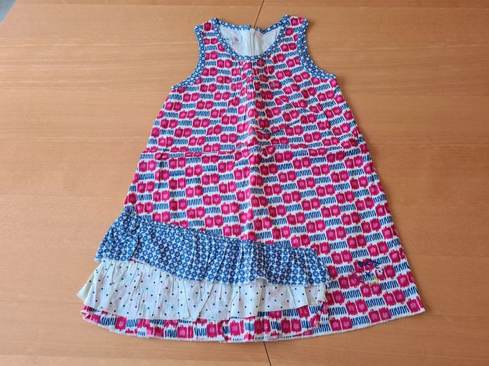 Robe en excellent état et gilet (neuf avec étiquette) La Compagnie des Petits en 5 ans - photo numéro 2