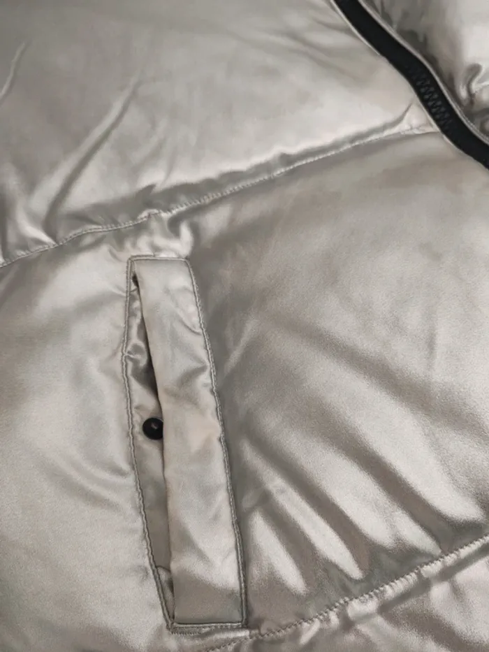 Doudoune matelassée Tommy Icons argentée – Taille M Femme – Bon état - photo numéro 7