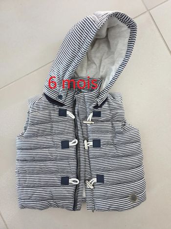 Blouson sans manche obaibi rayures bleus et blanc 6 mois
