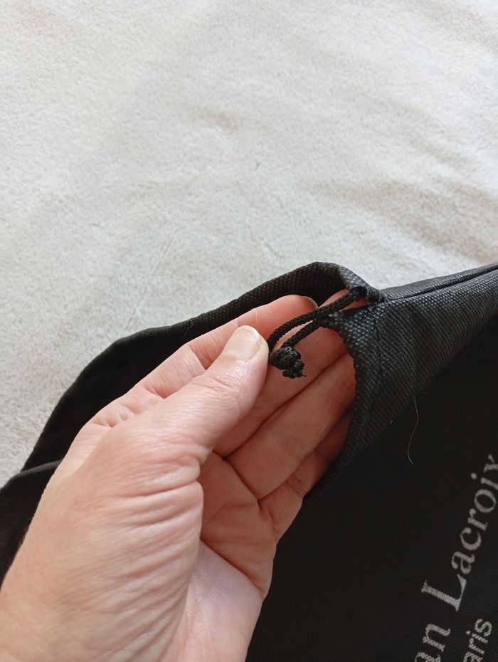 Housse pour sacs/vêtements. Christian Lacroix - photo numéro 5