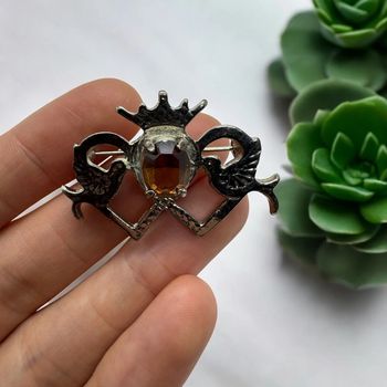Broche