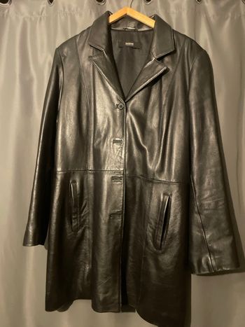 Veste longue en cuir