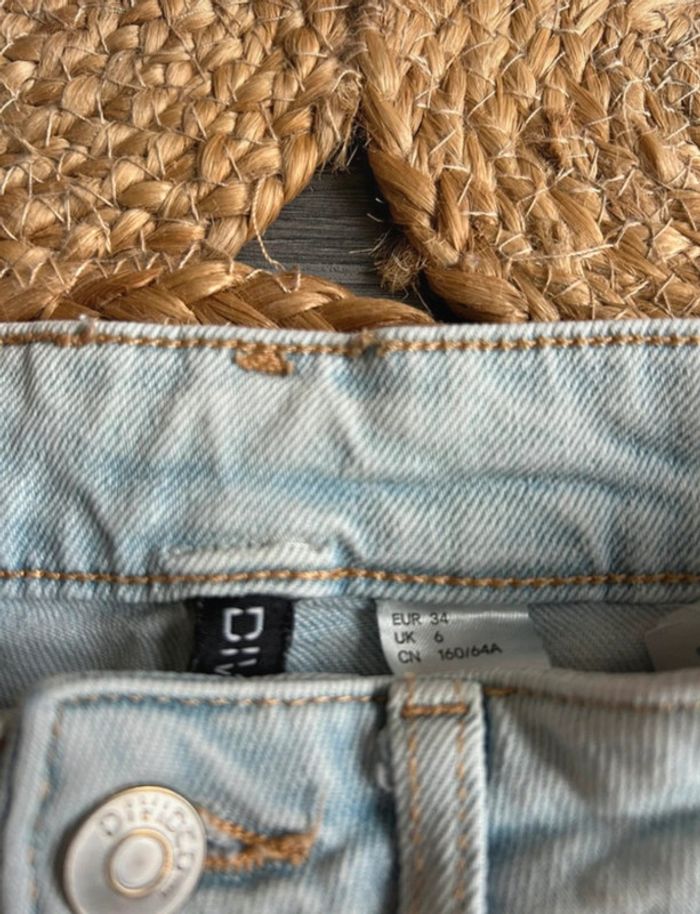 Short en jean H&M taille 34 - photo numéro 3