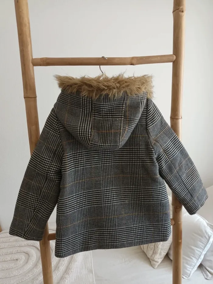 Manteau zippé à capuche 6 ans - photo numéro 3