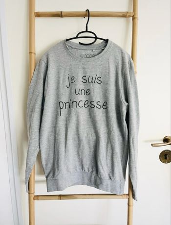 Pull gris